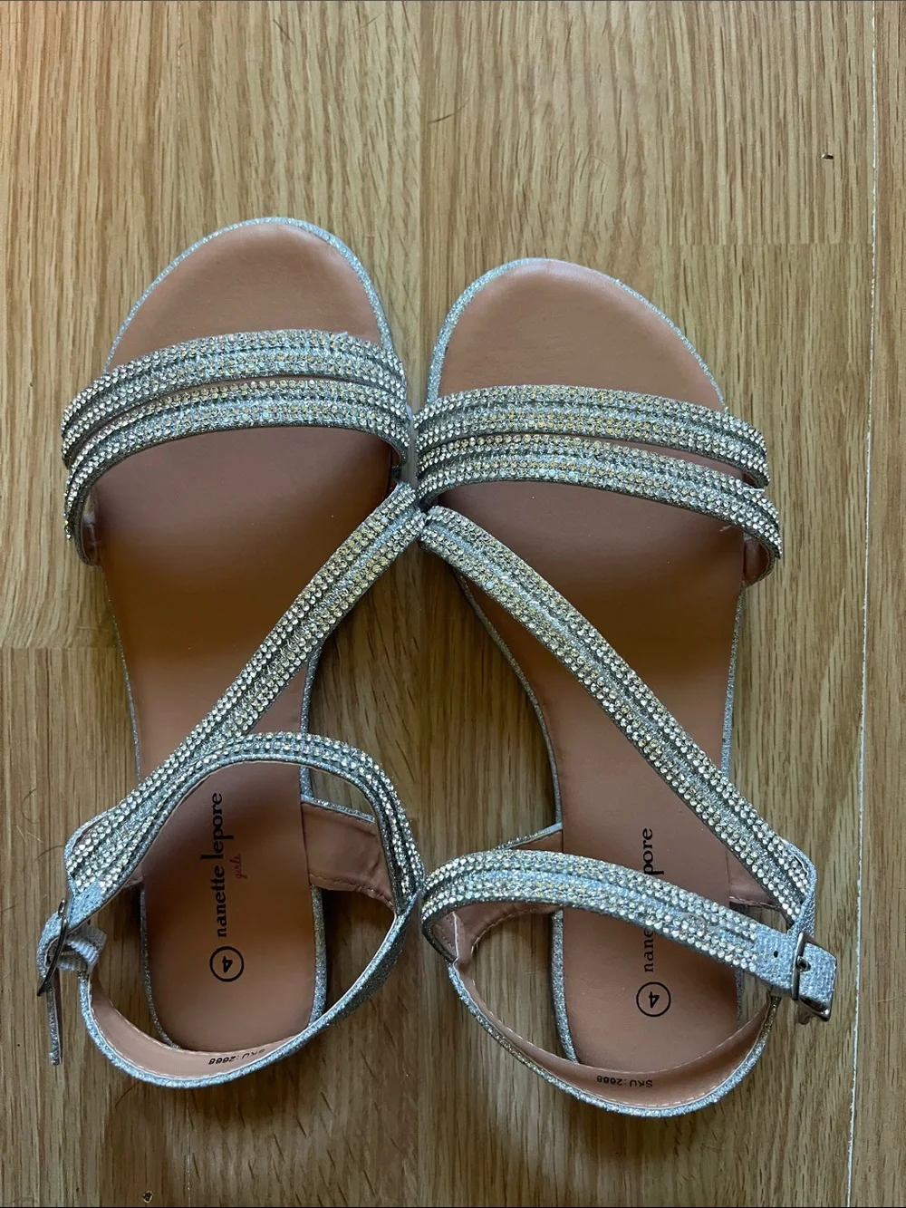 Nanette Lepore Girls Silver Crystal Strap Sandals size 4
